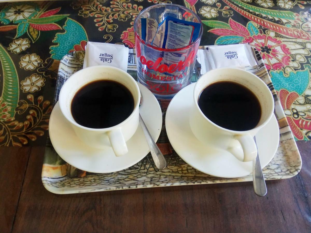 Doeloerkoe Homestay Surakarta  Ngoại thất bức ảnh
